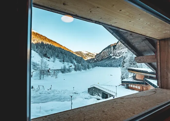 Du * Montriond