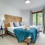 Hotel Du *