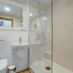 Du Hotel *