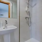 Du Hotel *